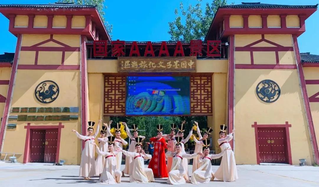 小丑明星,小丑明星，悲喜交織的舞臺(tái)傳奇